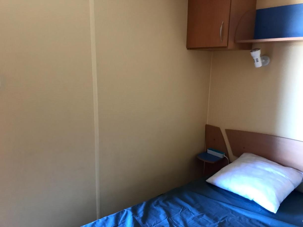 Escapades Ensoleillees Climatisation Television Hotel Сижан Екстериор снимка