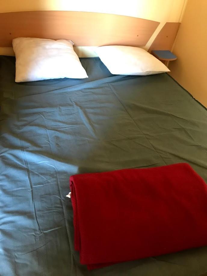 Escapades Ensoleillees Climatisation Television Hotel Сижан Екстериор снимка