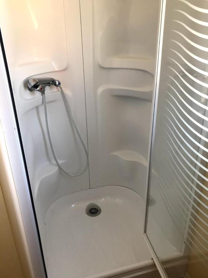 Escapades Ensoleillees Climatisation Television Hotel Сижан Екстериор снимка